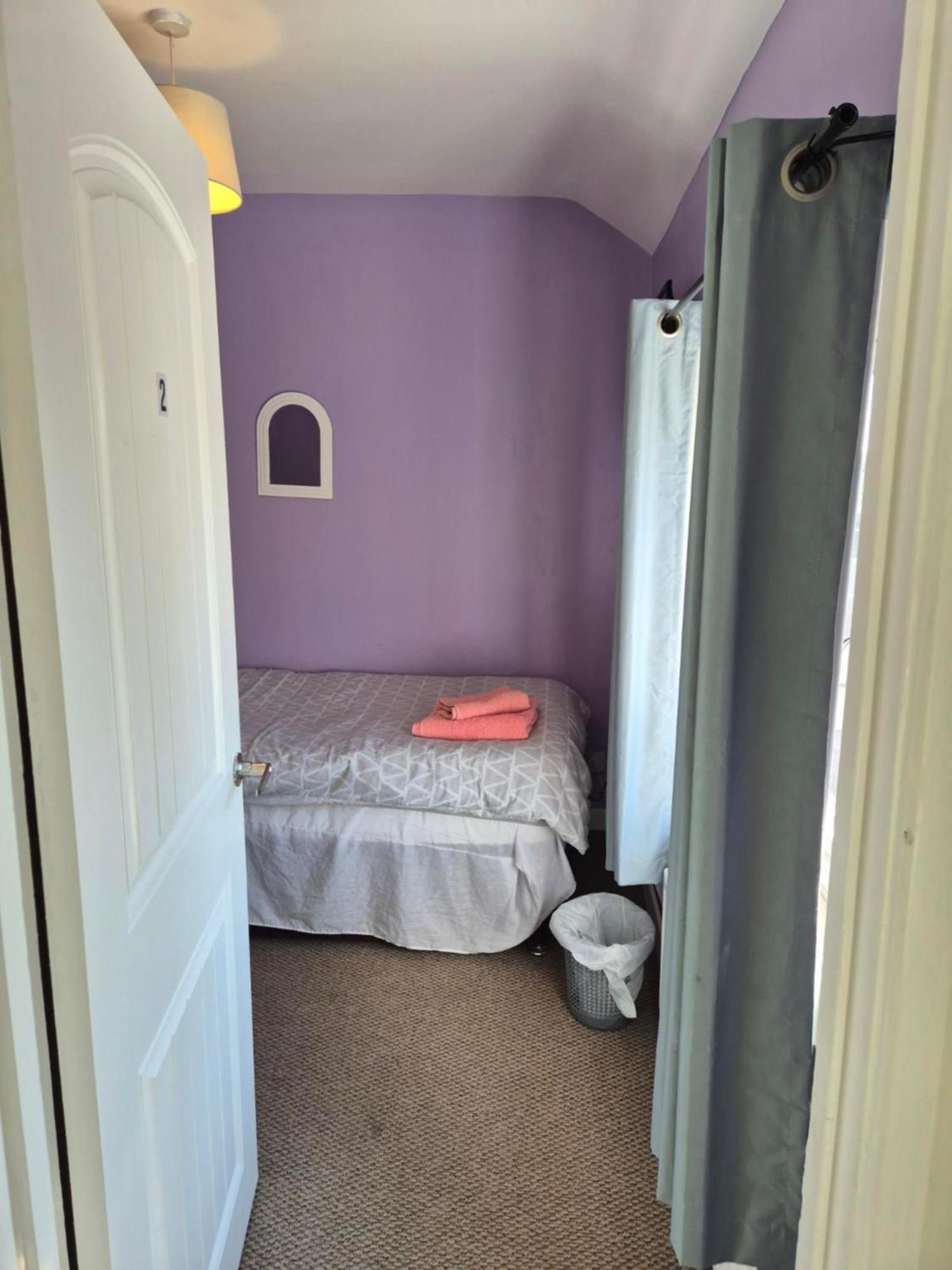 Accomadation Wrexham Exterior photo