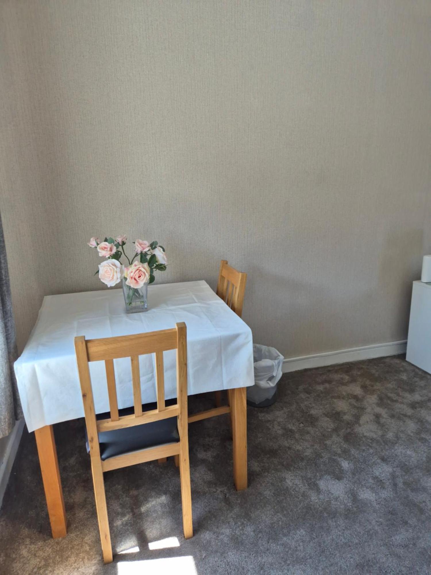 Accomadation Wrexham Exterior photo